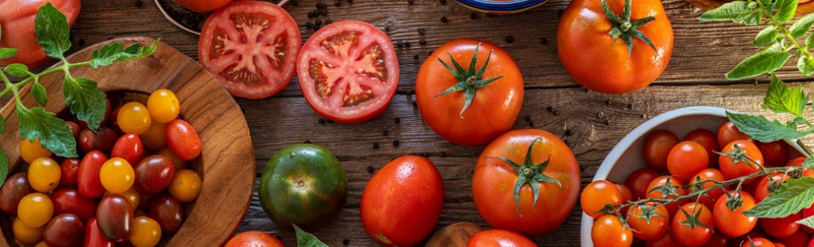 Za pomocą urządzeń FoodSaver zapakujesz próżniowo również pomidory pokrojone w kostkę i potem będziesz mógł je dodać do zup, gulaszu lub chilli